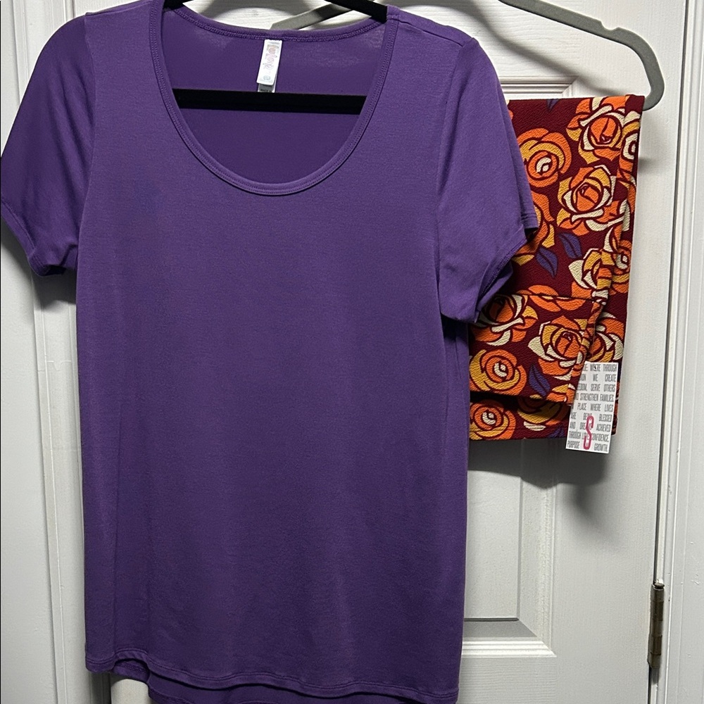 LuLaRoe Tee and skirt Combo